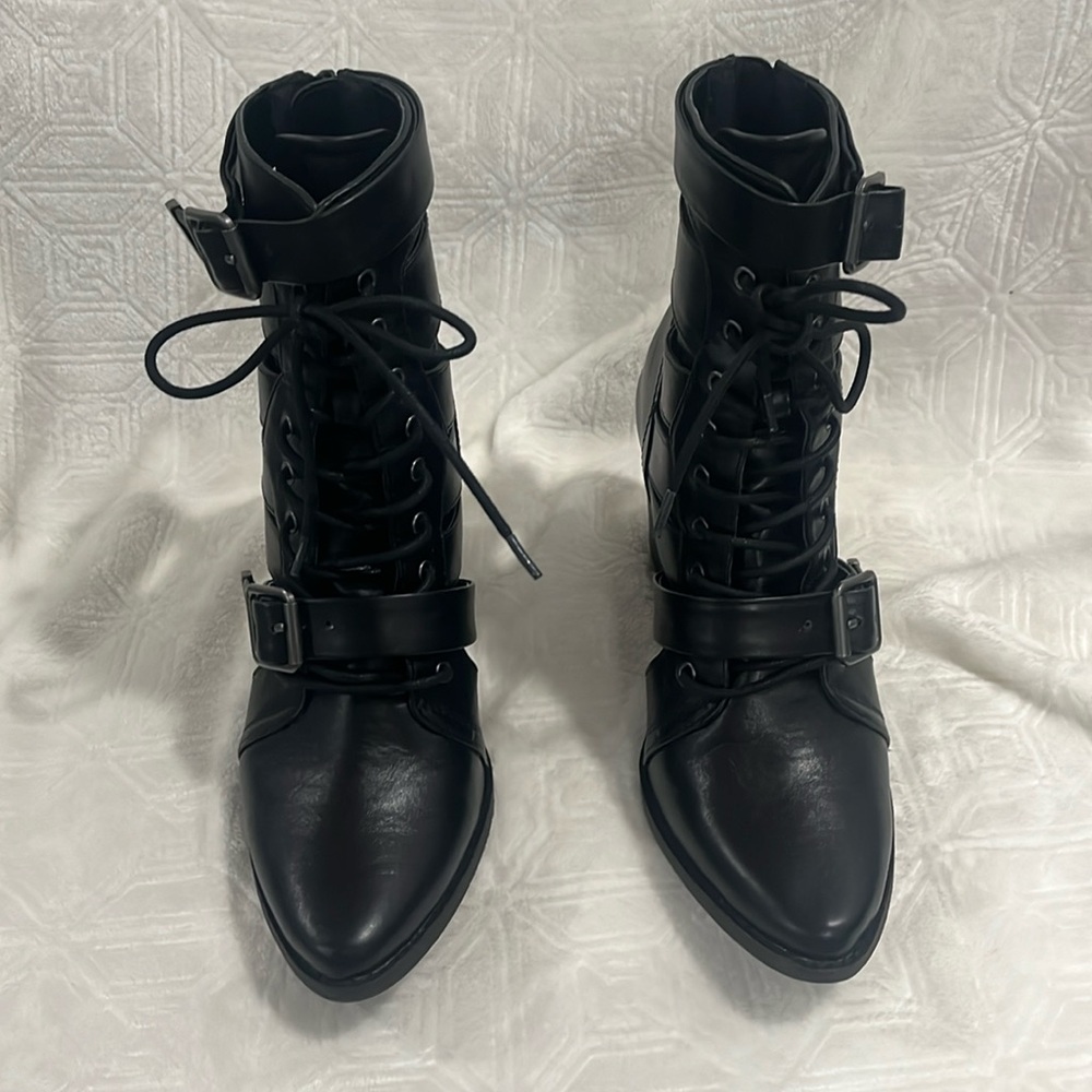 Coconuts Boots